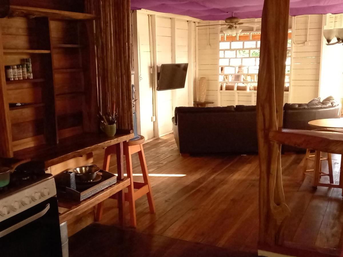 Casa Lumiere Appartement Bocas del Toro Buitenkant foto